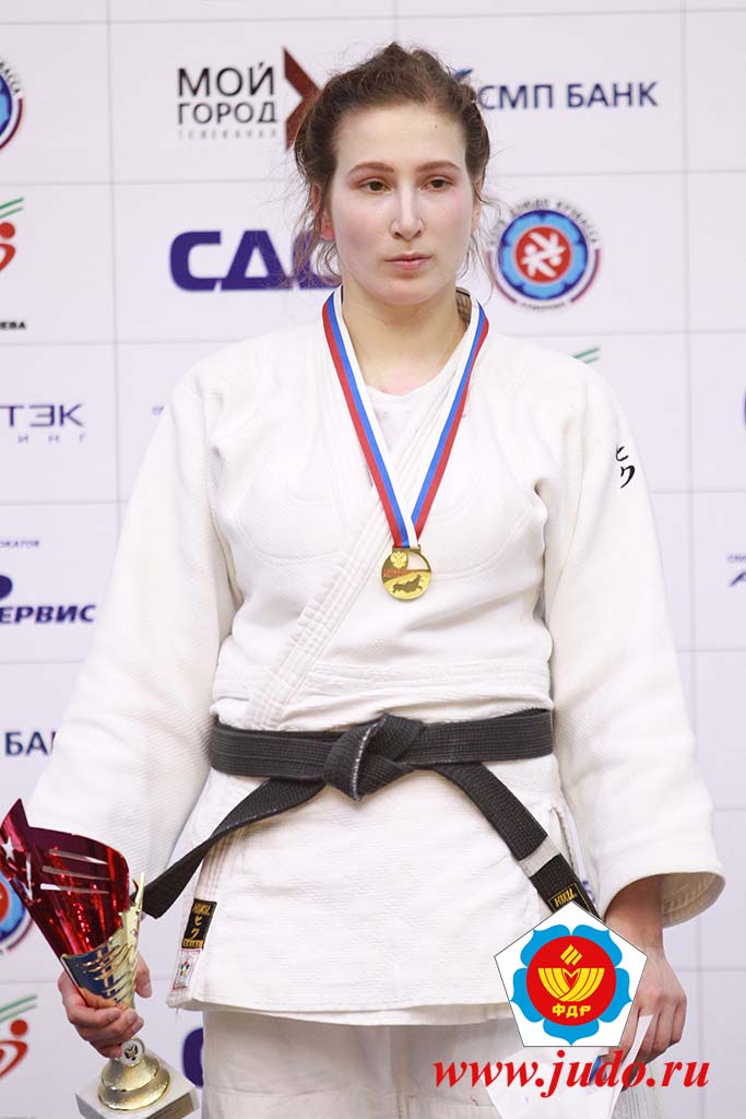 Чм по стрельбе из лука чемпион слабовидящий кореец Чм по стрельбе из лука чемпион слабовидящий кореец