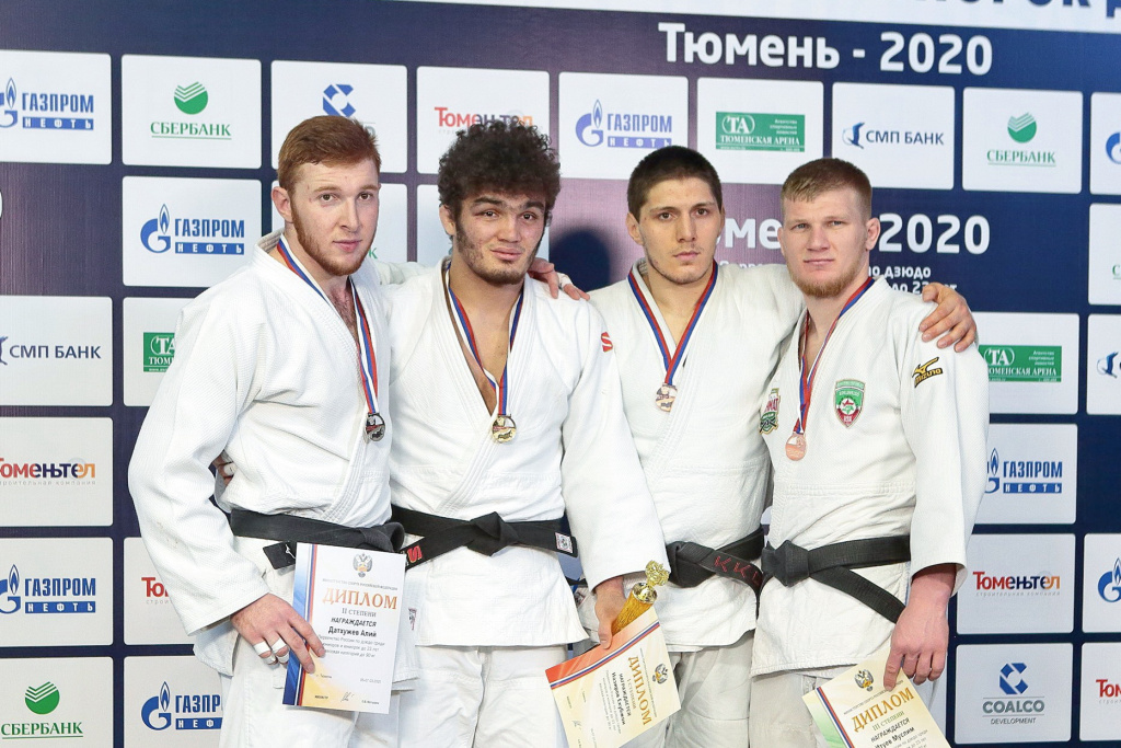 пьедестал 90